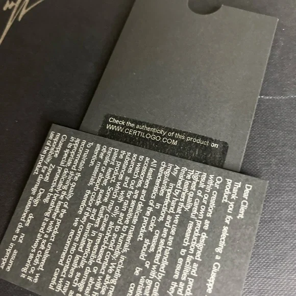 Gorgeous Giuseppe Zanotti ankle boots. BRAND NEW - NEVER WORN. Size 37 110mm. - Picture 4 of 9